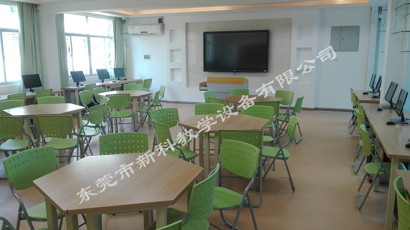 <a href='http://m.cjb148.com' target='1' style='font-size:14px; font-weight:bold; color:#0080ff;'>創客實驗室</a>