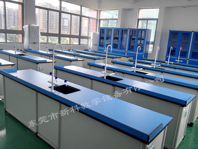 <a href='http://m.cjb148.com/chanpin/53-1.html' target='1' style='font-size:18px; font-weight:bold; color:#000000;'>科學實驗室</a>廠家