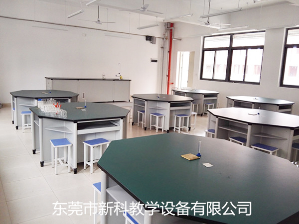 <a href='http://m.cjb148.com/' target='1' style='font-size:14px; font-weight:bold; color:#0080ff;'>物理實驗室</a>設備