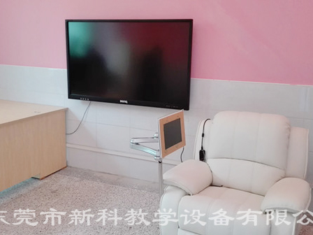 <a href='http://m.cjb148.com' target='1' style='font-size:14px; font-weight:bold; color:#0080ff;'>心理咨詢室</a>布置